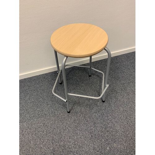 Trint stool with footrest - SAVE 35 %