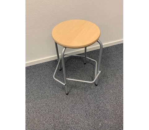 Trint stool with footrest - SAVE 35 %
