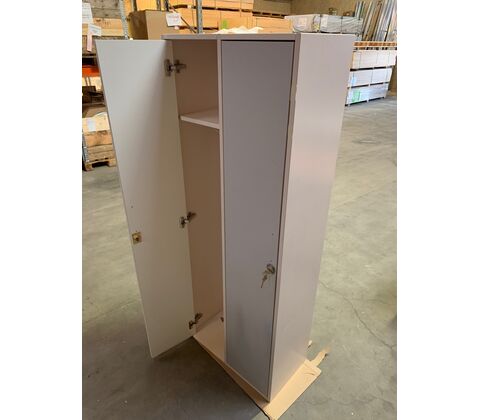 Wardrobe cabinet 2 rooms with doors and lock - Surplus - SAVE 20% 