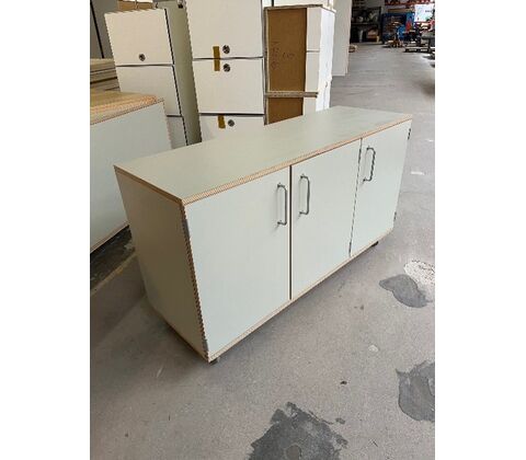 Mobile modules on wheels with 3 cabinets, 1 shelf