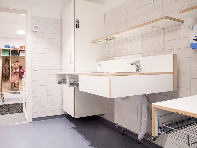 Kindergarten-Fladhøj-changing-table-setup