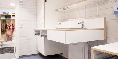 Kindergarten-fladhøj-wallmounted-self-produced-changing-table