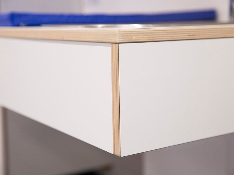 Kindergarten-Fladhøj-changing-table-edge