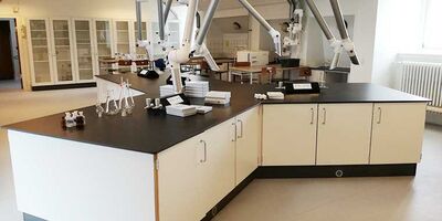 Frederiksberg-hf-physics-and-science-classrooms