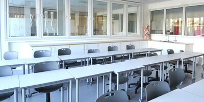 Kristianslyst-school-biology-classroom